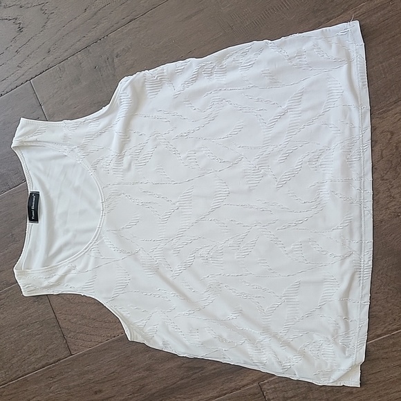 Travel Elements White Patterned Lined Tank in L - Picture 1 of 10